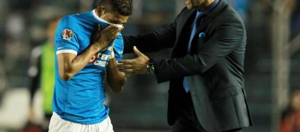 Paco Jémez seguirá en Cruz Azul Paco Jémez seguirá en Cruz Azul