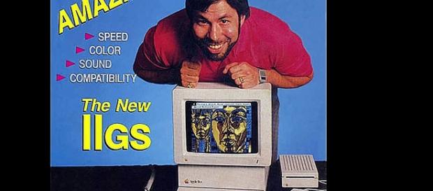 Steve Vosniak mit seinem Wunderwerk Apple IIGS (YouTube-Screenshot) Steve Vosniak mit seinem Wunderwerk Apple IIGS (YouTube-Screenshot)