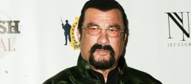 Steven Seagal, considerado un peligro para la seguridad en Ucrania - lavanguardia.com Steven Seagal, considerado un peligro para la seguridad en Ucrania - lavanguardia.com