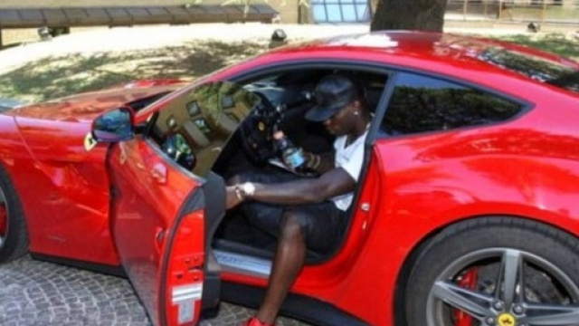 Balotelli ottiene l'annullamento delle multe