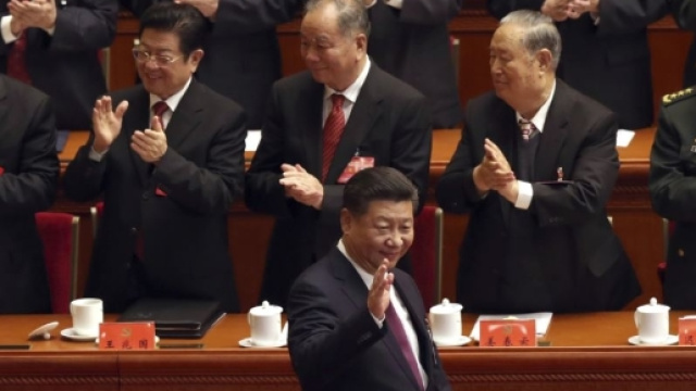 En Chine, Xi Jinping devient l'égal politique de Mao - voaafrique.com