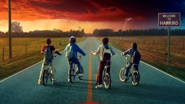 Il poster ufficiale di Stranger Things 2 - via Google Images
