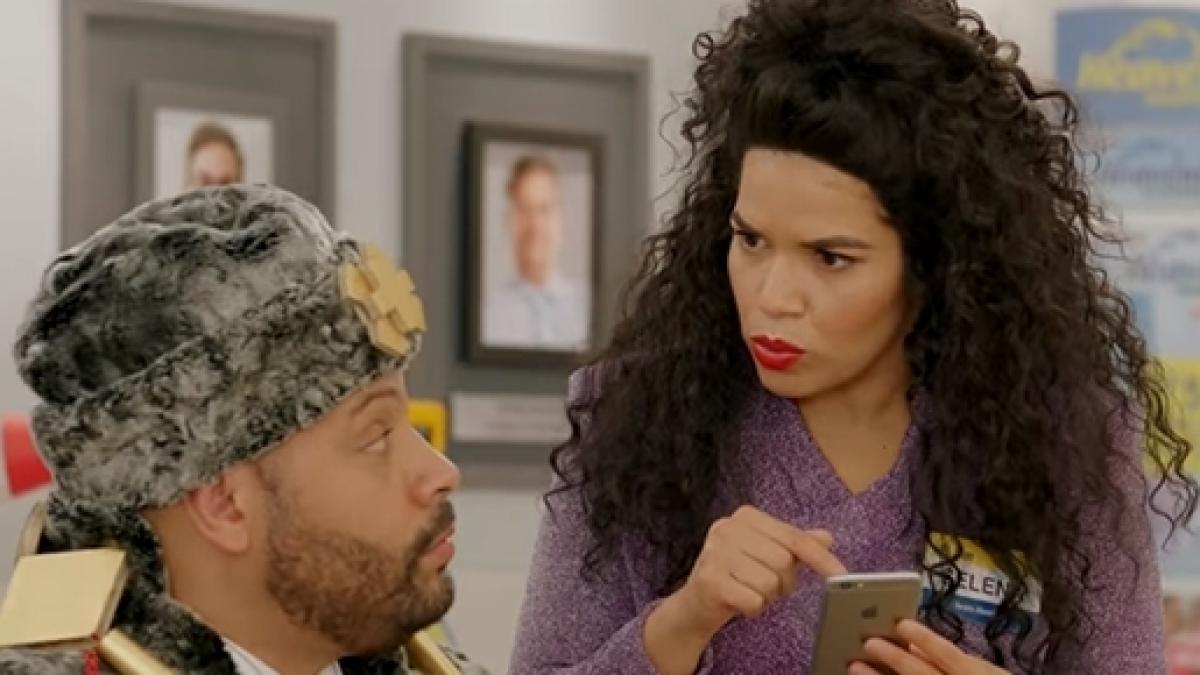 Superstore Season 3 Amy Does Not Know How To Use Tinder Dating Apps