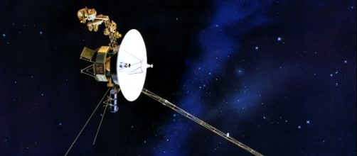 Representação artística da sonda Voyager I