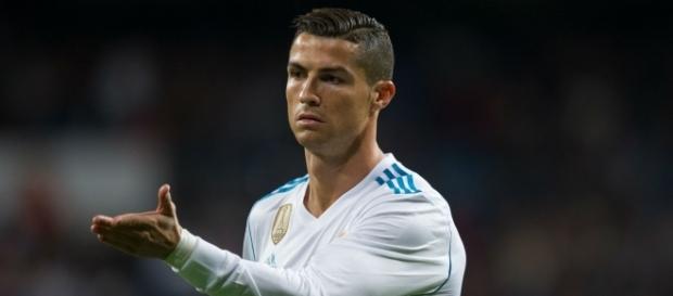 Cristiano Ronaldo en pleine crise de nerfs ! Cristiano Ronaldo en pleine crise de nerfs !