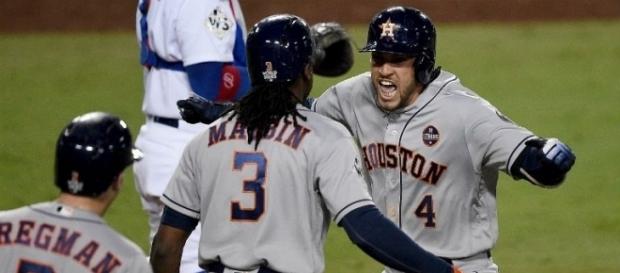 George Springer tuvo el HR definitivo en la 11va alta. Fox6Now.com. George Springer tuvo el HR definitivo en la 11va alta. Fox6Now.com.