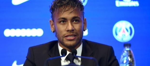 Neymar goza de ventajas que no gustan a sus compañeros - france24.com Neymar goza de ventajas que no gustan a sus compañeros - france24.com