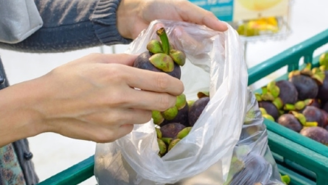 Dal 1 gennaio i sacchetti per l'ortofrutta in plastica saranno aboliti