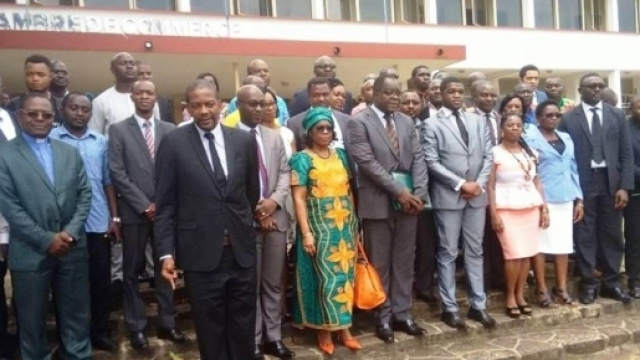 Les intervenants et représentants du gouvernement durant le colloque (c) Odile Pahai