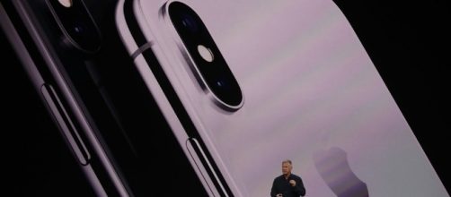 iPhone X: ecco che arriva la smentita attesa e 'desiderata'