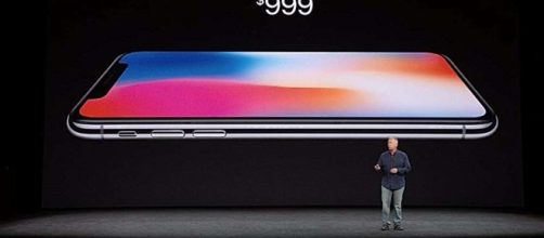 La presentazione del nuovo iPhone X