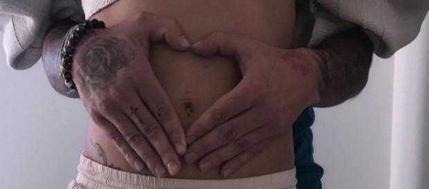 Les Marseillais vs Le Reste du Monde 2 : Julien Tanti et Manon Marsault attendent leur premier enfant ! Les Marseillais vs Le Reste du Monde 2 : Julien Tanti et Manon Marsault attendent leur premier enfant !