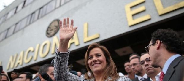 Margarita Zavala va a la cabeza Margarita Zavala va a la cabeza
