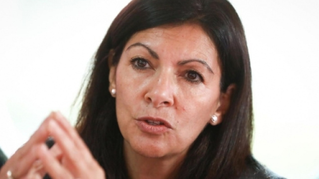 Accusée d'emploi fictif, Anne Hidalgo dément et compte porter ... - leparisien.fr