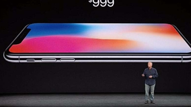 La presentazione del nuovo iPhone X