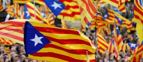 Cataluña declara la independencia