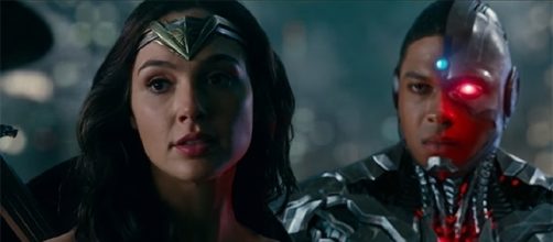 Gal Gadot shared that Wonder Woman is the "glue" that ties the Justice League together. (Image Credit: Warner Bros. Pictures/YouTube Screencap)