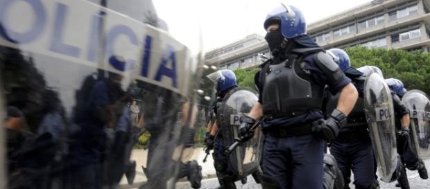 11 efectivos do Corpo de Intervenção acusados de violência pelo Ministério Público 11 efectivos do Corpo de Intervenção acusados de violência pelo Ministério Público