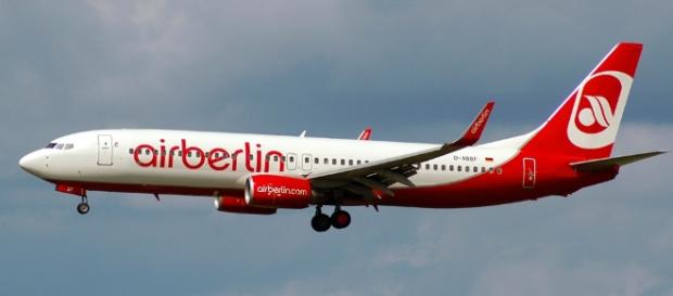 File:AirBerlin B737-800 D-ABBF MUC 2008-08-13.jpg - Wikimedia Commons - wikimedia.org File:AirBerlin B737-800 D-ABBF MUC 2008-08-13.jpg - Wikimedia Commons - wikimedia.org