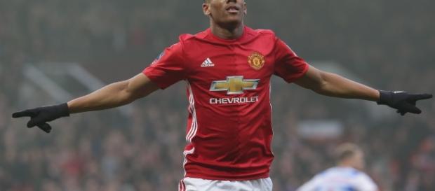 Martial marque et donne la victoire à United ! Martial marque et donne la victoire à United !