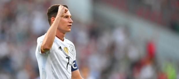 PSG & Germany star Julian Draxler plays away from home - 101greatgoals.com PSG & Germany star Julian Draxler plays away from home - 101greatgoals.com