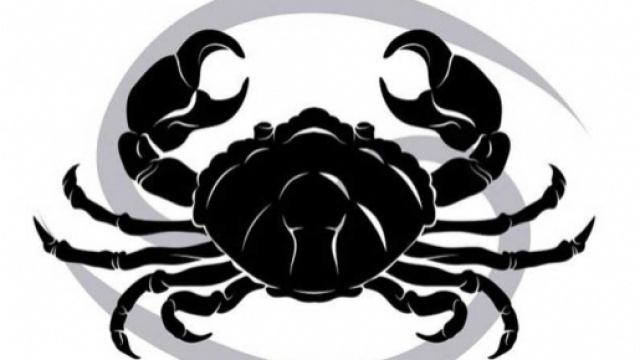 Oroscopo | previsioni di domani 30 ottobre 2017 - Cancro al 'top del giorno': i fortunati di marted&igrave;