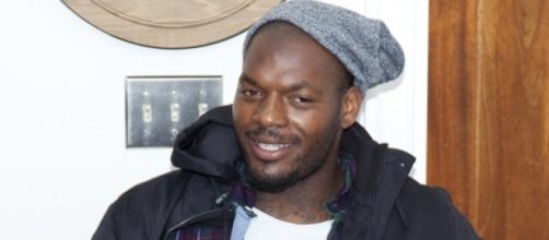 Martellus Bennett [Image by Jim Larrison|Wikimedia Commons| Cropped | CC BY- 2.0 ]