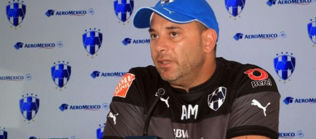 Antonio Mohamed no contará con plantel completo para enfrentar a América Antonio Mohamed no contará con plantel completo para enfrentar a América