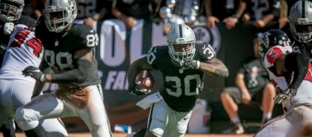 Jalen Richard, not Latavius Murray, gets ball on crucial play - SFGate - sfgate.com Jalen Richard, not Latavius Murray, gets ball on crucial play - SFGate - sfgate.com
