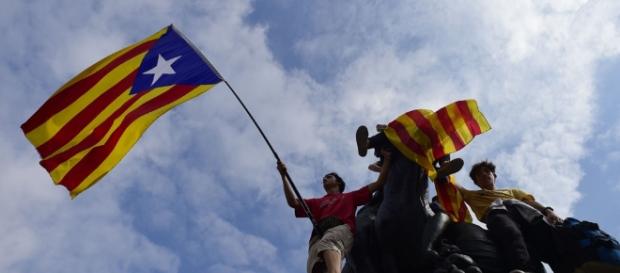 Referéndum de Cataluña: ficción en sincronía - nacion.com Referéndum de Cataluña: ficción en sincronía - nacion.com