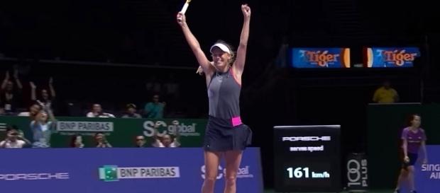 Wozniacki celebrating her win over Ka. Pliskova in Singapore semis/ Photo: screenshot via WTA official channel on YouTube Wozniacki celebrating her win over Ka. Pliskova in Singapore semis/ Photo: screenshot via WTA official channel on YouTube