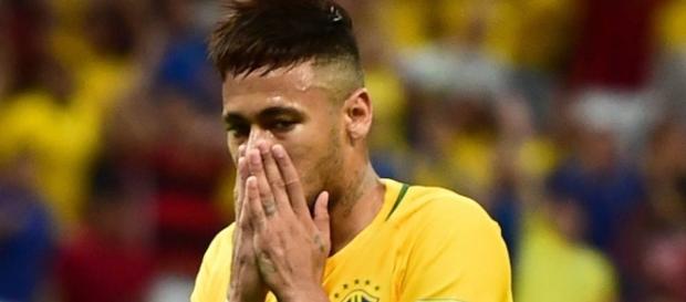 Após Messi e técnico da França, terroristas ameaçam matar Neymar Após Messi e técnico da França, terroristas ameaçam matar Neymar