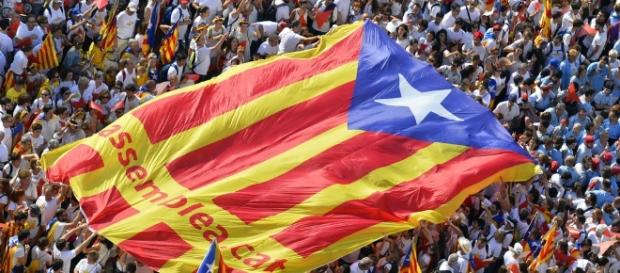 CRONACA, INDIPENDENZA CATALOGNA, MADRID CHIEDE CHIARIMENTI - telecaprinews.it CRONACA, INDIPENDENZA CATALOGNA, MADRID CHIEDE CHIARIMENTI - telecaprinews.it