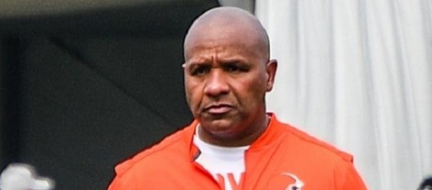 Hue Jackson now has a 1-23 coaching record with the Browns (Image Credit: Erik Drost/WikiCommons) Hue Jackson now has a 1-23 coaching record with the Browns (Image Credit: Erik Drost/WikiCommons)