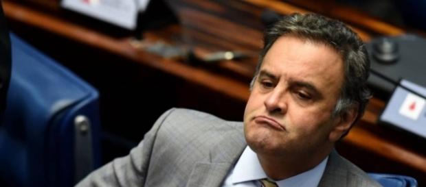 Senador tucano se negou a entregar cargo Senador tucano se negou a entregar cargo