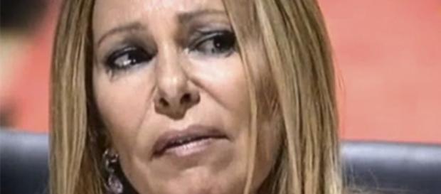 Ana Obregón triste y apenada por la situación Ana Obregón triste y apenada por la situación