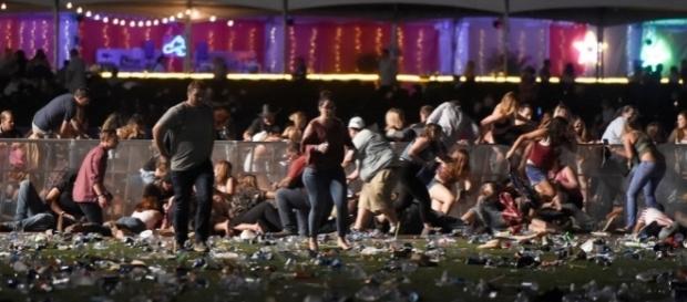 Las Vegas : Au moins 58 morts après la fusillade Las Vegas : Au moins 58 morts après la fusillade