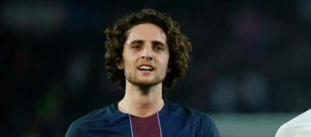 Mercato PSG: Adrien Rabiot envisage un départ vers l'étranger - Sports.fr - sports.fr Mercato PSG: Adrien Rabiot envisage un départ vers l'étranger - Sports.fr - sports.fr