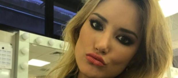 Alba Carrillo destapa su lado más íntimo. Alba Carrillo destapa su lado más íntimo.