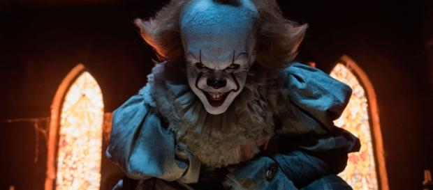 Chi è IT e perché abbiamo paura del clown Pennywise? - salteditions.it Chi è IT e perché abbiamo paura del clown Pennywise? - salteditions.it