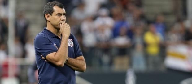 Contra o Palmeiras, Carille pode alterar time titular do Corinthians Contra o Palmeiras, Carille pode alterar time titular do Corinthians