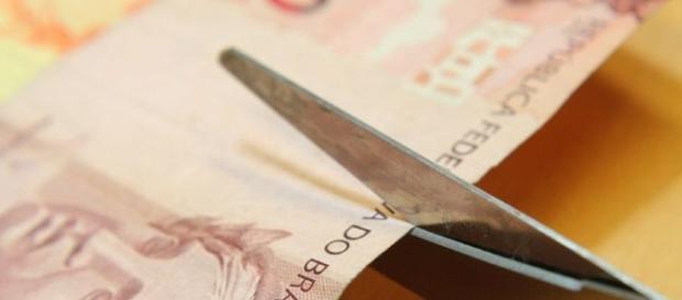 Corte de previsão segue por conta de inflação do período Corte de previsão segue por conta de inflação do período