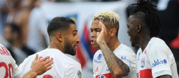 Nabil Fekir porte l'OL à bout de bras cette saison ! - foot01.com Nabil Fekir porte l'OL à bout de bras cette saison ! - foot01.com