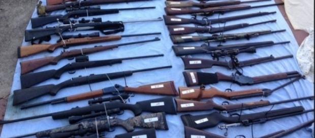 Over 100 armed militia confront US agents in Nevada's ranch standoff ( Image via: Flickr - the Olly Guru) Over 100 armed militia confront US agents in Nevada's ranch standoff ( Image via: Flickr - the Olly Guru)
