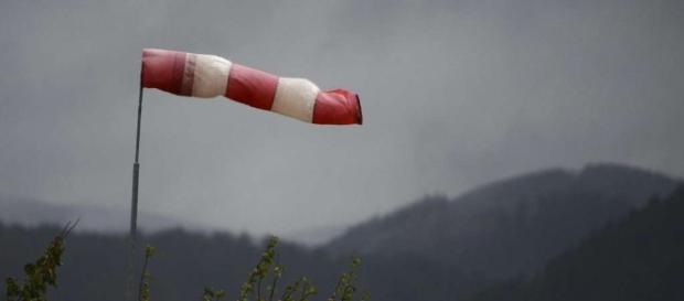 Sturm "Herwart" fegt auch durch Hessen: Gesperrte Straßen ... - op-online.de Sturm "Herwart" fegt auch durch Hessen: Gesperrte Straßen ... - op-online.de