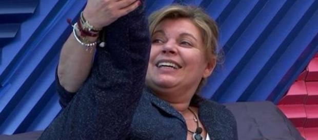Terelu Campos cambia el camisón por un pijama y un albornoz en la ... - diezminutos.es Terelu Campos cambia el camisón por un pijama y un albornoz en la ... - diezminutos.es