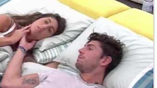 Cecilia e Ignazio a letto al GF VIP