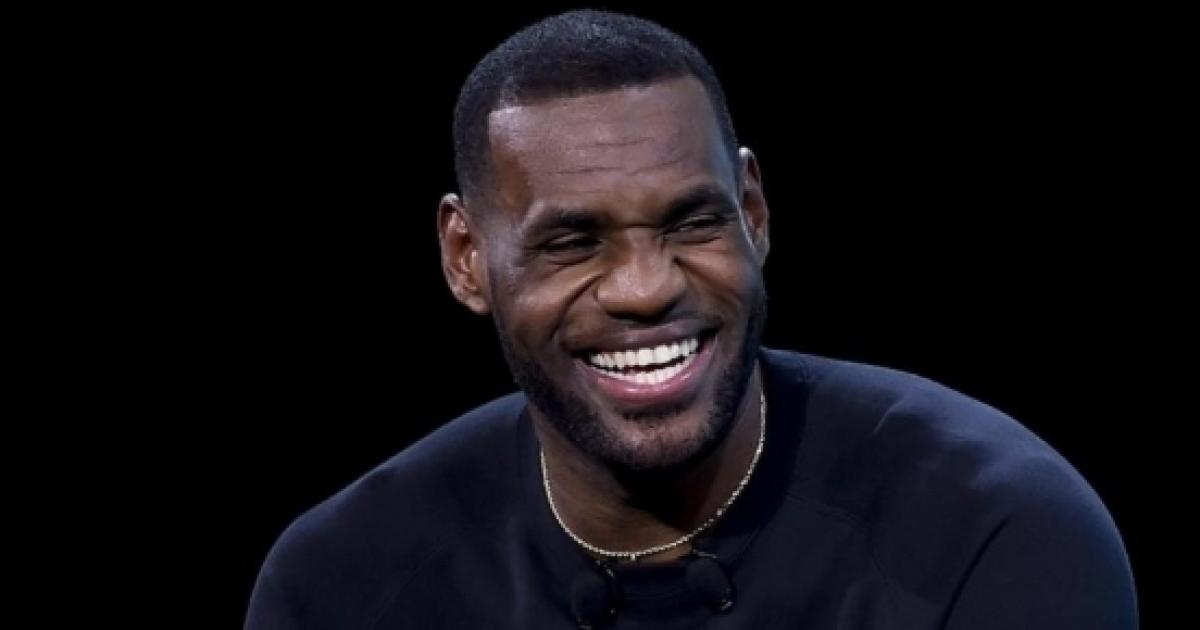 LeBron James dressed as Pennywise at his Halloween party