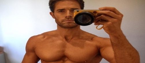 Ator argentino em uma sessão fotográfica - Foto: Instagram