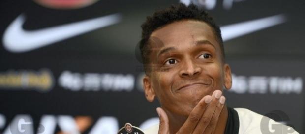 Jô deve ser desfalque no Corinthians para as próximas rodadas Jô deve ser desfalque no Corinthians para as próximas rodadas